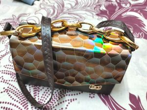 Stylish And Luxurious Purse