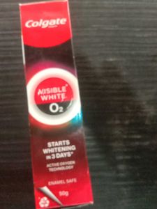 Colgate Visible White O2 Toothpaste
