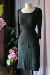 Elegant Green Tie Back Midi Dress