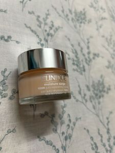 Clinique Moisture Surge 100H