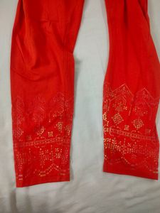 Avaasa Rani Pink Kurti With Matching Leggings Set