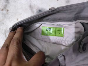 Peter England Super Slim Solid Grey Pants