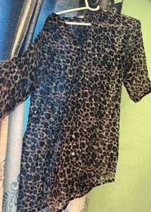ANIMAL PRINT STRAIGHT TOP