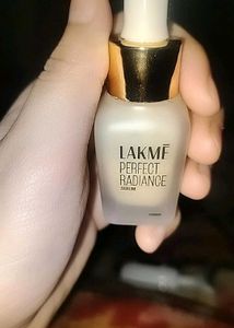 Lakme Perfect Radiance Serum