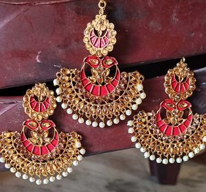 Earrings With Maangtika