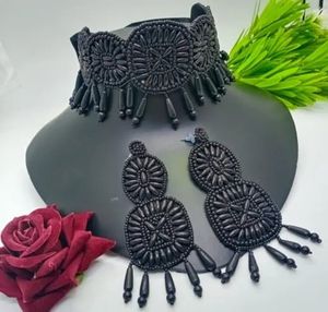 Black Choker Set