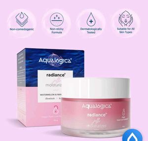 2 Aqualogica Radiance Niacinamide Moisturizer