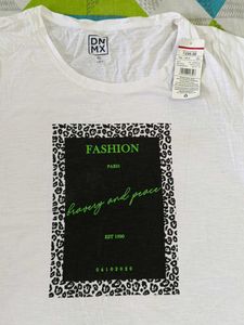 Trendy White Graphic Tee