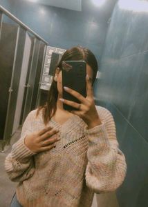 Cozy Knit V-Neck Pullover💐