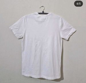 NIKE SWOOSH TEE