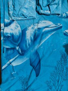 Bed Set with two pillows cover