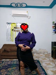 Chic Black Pencil Skirt