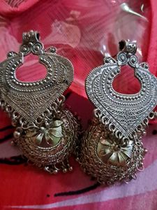 Jhumke