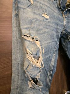 Zara Classic Rugged Ripped Blue Jeans