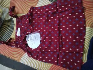 Cute Printed Top With Hosiery Bottom