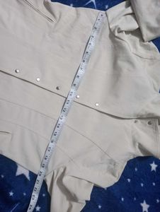 Jacket / Short Coat / Blazer