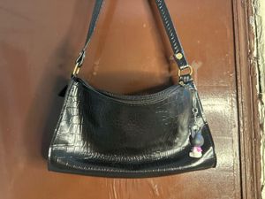 Chic Black Handbag