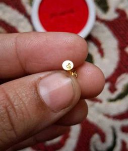 Floral Nose Pin