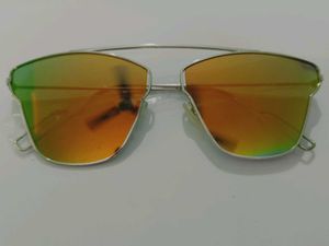 Eyevy Polarized Golden Sunglass
