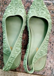 Sandal