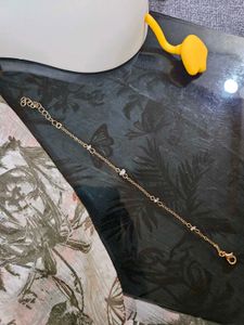 Delicate Gold Bracelet With Crystal Beads
