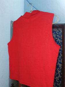 Red Sleeveless Mock TurtleNeck Top