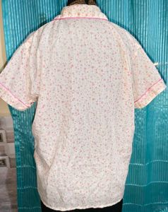 Size Large 🎁Buy 2 Get 1 Free🎁Floral Print Top