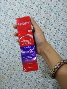 NEW COLGATE VISIBLE WHITE PURPLE TOOTHPASTE