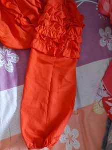 Ruffled TOP