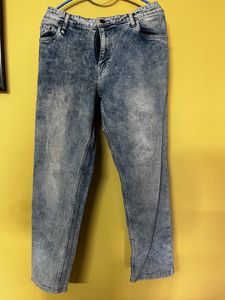Blue Skinny Fit Mid Raise Stretchable Cropped Jean