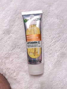 Garnier Bright Complete Serum Cleanser 50gm | Deep