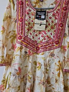 Label Amrita Floral Embroidered Tunic