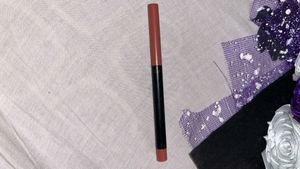 Lakme Lipstick And Liner Combo