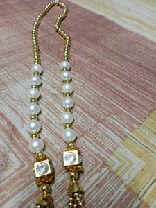 Pearl &amp; Gold Tone Necklace Set