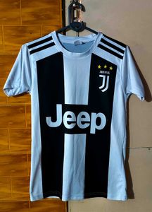 Ronaldo football jersey( M sized )