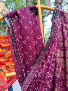 Elegant Maroon Saree With Blouse Piece