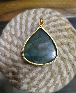 Vintage Stone &amp; Gold Tone Leaf Pendant