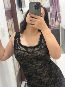 Black Lace Bodycon Dress
