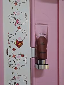 Ice cube velvet lip glaze