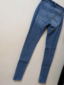 ✨ Mid-Rise Skinny Jeans - Timeless Blue Denim 👖