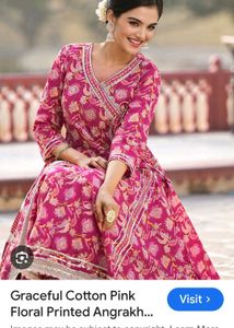 Elegant Pink Floral Kurta Set