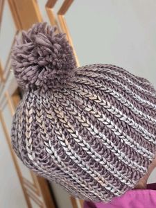 Stylish Knit Beanie with Pom Po