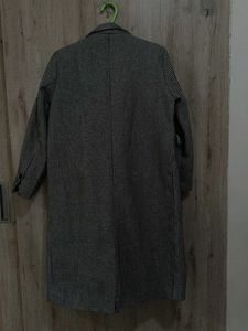 A Houndstooth Checkered Overcoat In Blended Wool.