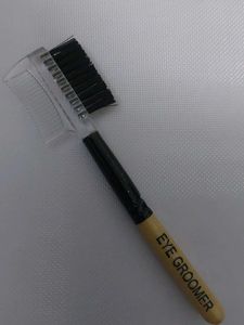 Eye Groomer Brush