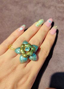 Vintage Floral Ring with White Stone