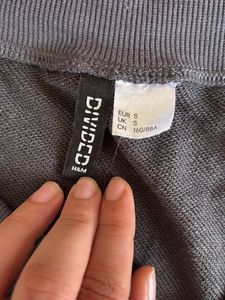 Dark Grey V-Neck Cropped Sweatshirt