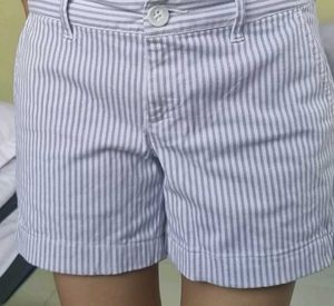 Giordano Striped Slim Shorts