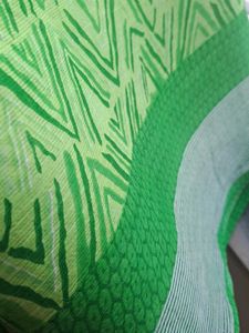 Zari Border Daily Wear Parrot Green Saree