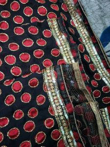 Gorgeous Polka Dot Saree (price negotiable)