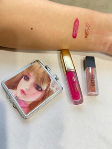 Renee Lipstick, Faces Canada Lipstick, Mirror